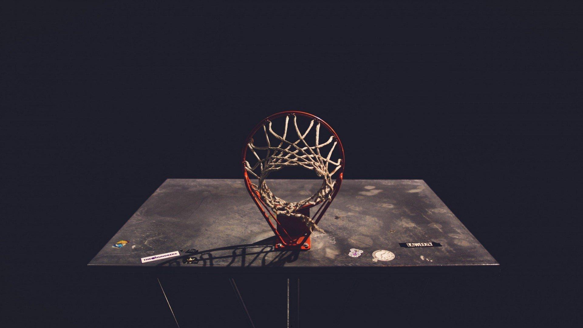 德乙焦点战，瓦西里8.2分闪耀全场，圣保利客场憾负斯图加特